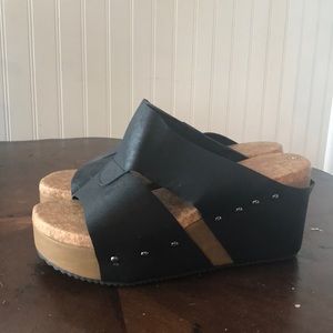 Black platform sandals